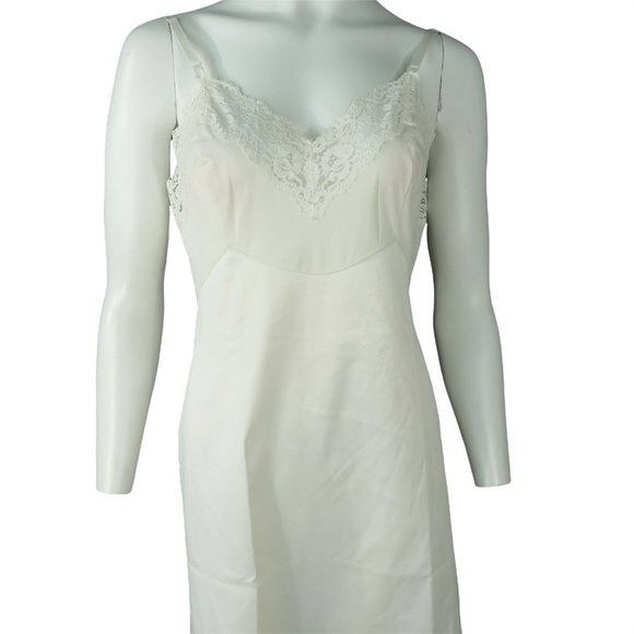 Vintage 70s Pennys Full Length Nylon Dress Slip S Beige Lace Pin Up Glam Modest - Picture 4 of 10